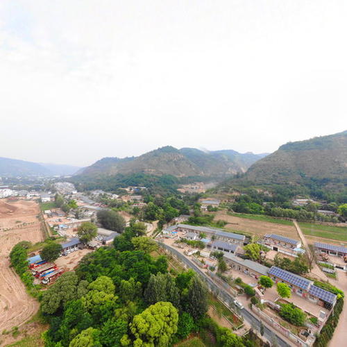 白渠村全景